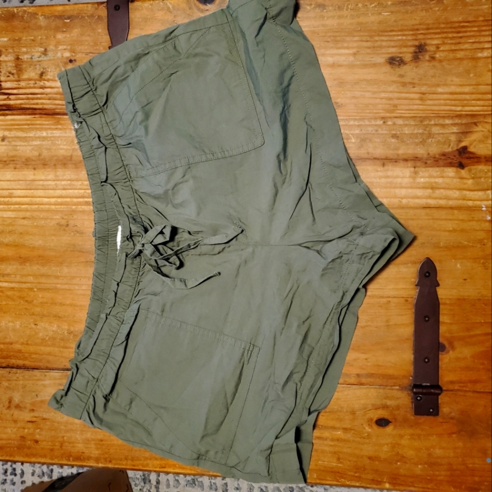 Light weight shorts